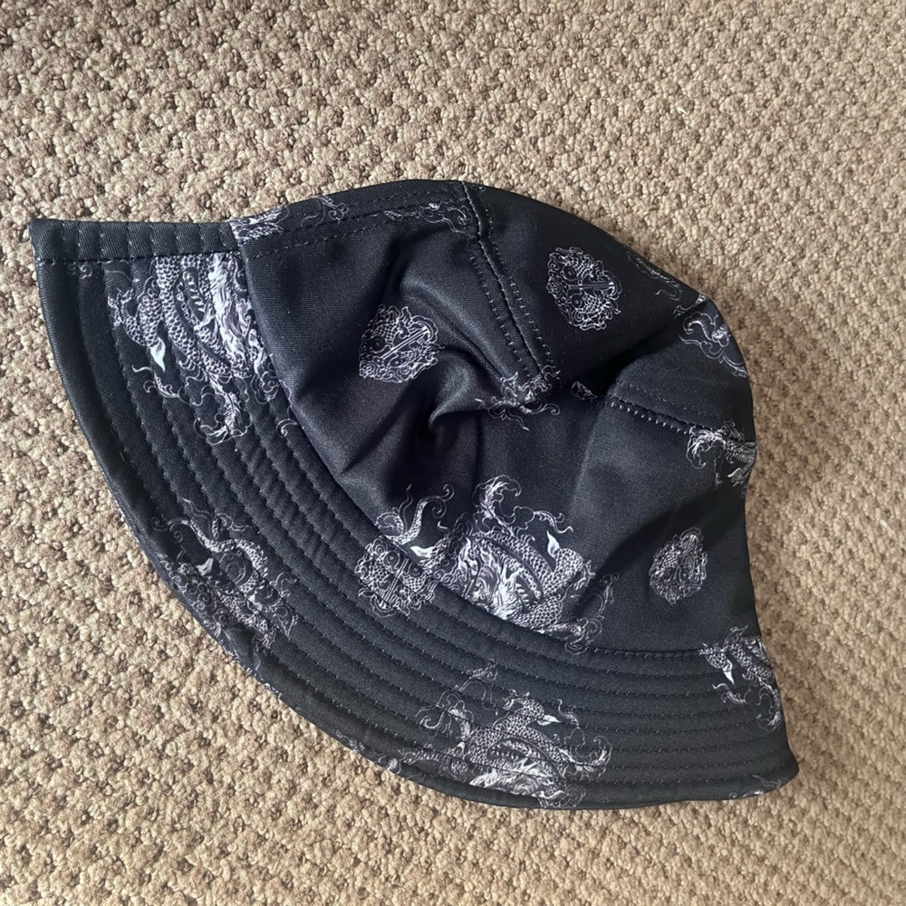 Chinese dragon design bucket hat